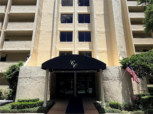Building Photo - 5020 Bayshore Blvd Unit 303