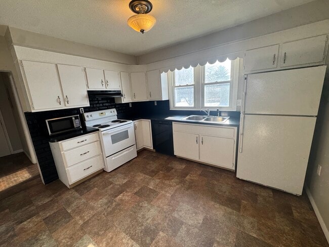 Photo - 2144 N Webster St