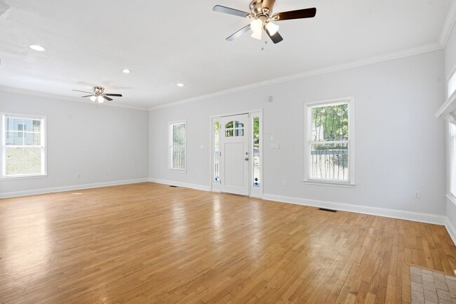 Photo - 50 Pope St SW