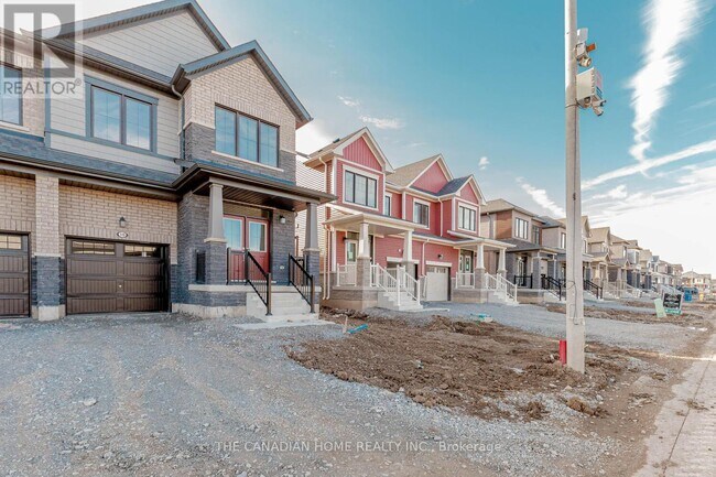 Photo - 10 Sunflower Cres