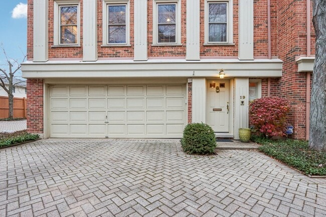 Photo - 19 Landmark St