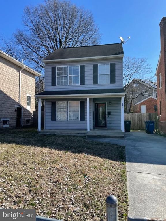 Photo - 431 61st St NE