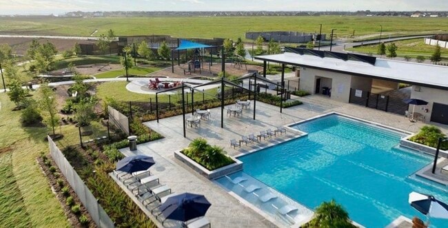 Building Photo - 22106 Strathfield Cir