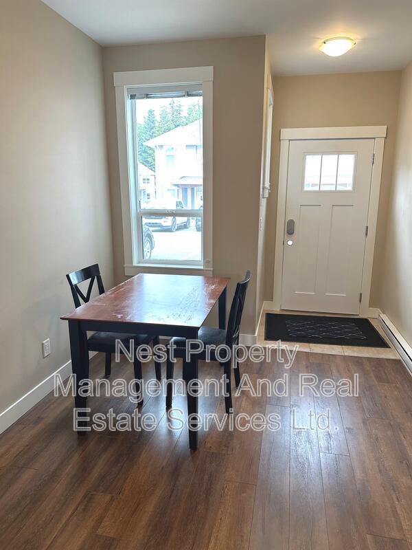 Photo - 103-110 Baxter Ave