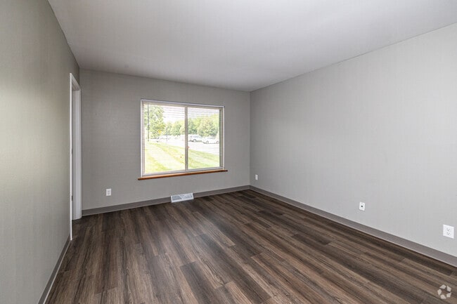 2BR, 2BA - 1,000SF - Bedroom
