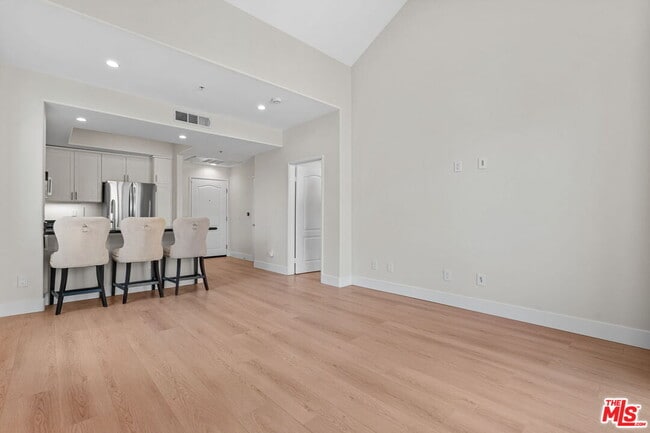 Photo - 4060 Glencoe Ave Unit 314