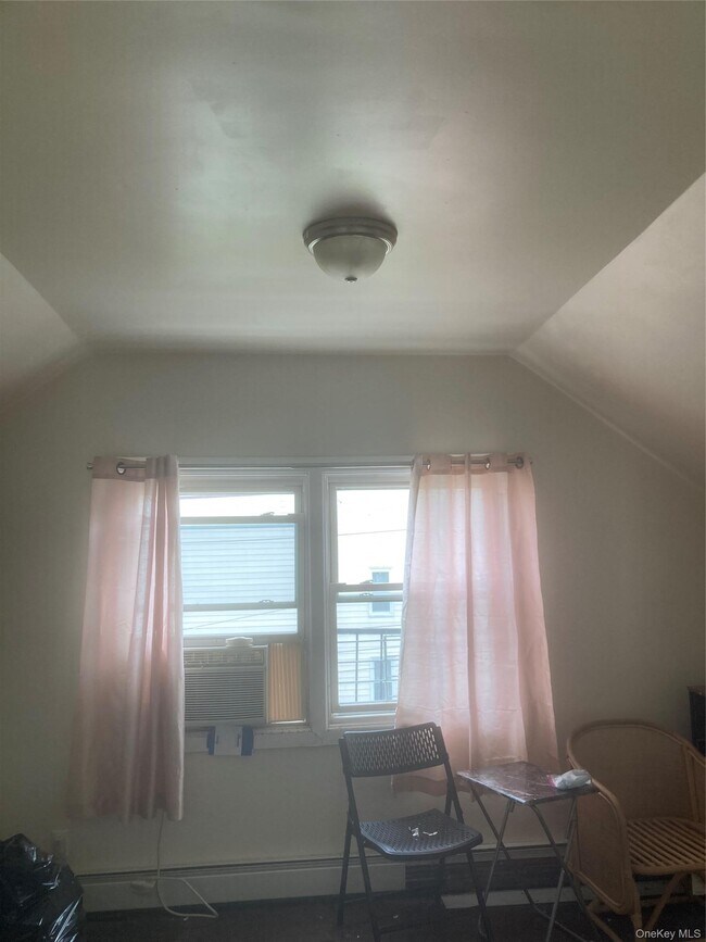 Photo - 117 Morris St