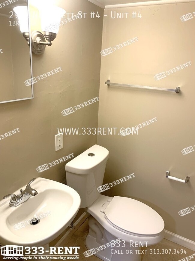 Photo - 2931 Jewett St Unit #4