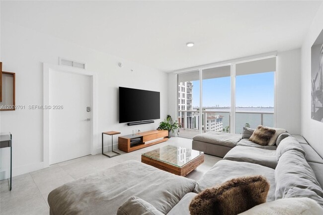 Photo - 600 NE 27th St Unit 1002