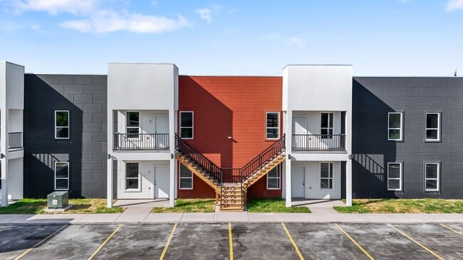 Photo - 225 E New Hampshire St Unidad #5