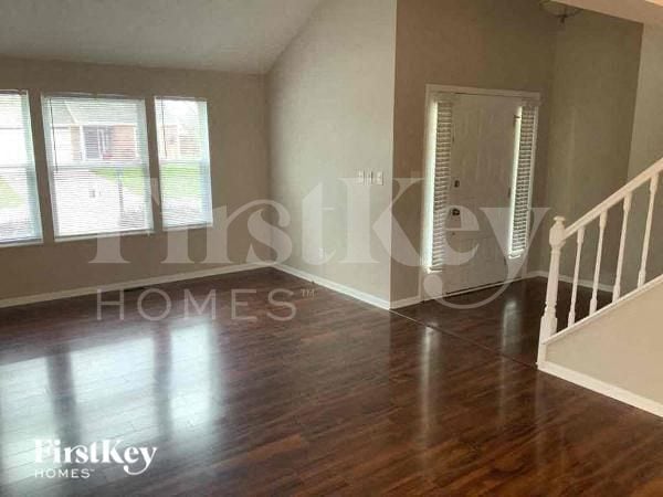 Photo - 7756 Castle Ridge Ct