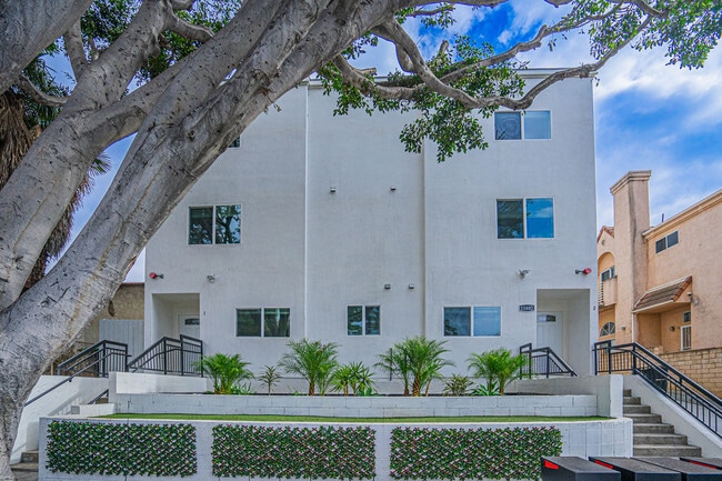 Photo - 11602 Valley View Ave