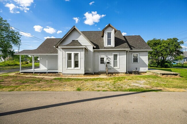 Photo - 639 Maple St Unidad SI ID1397946P