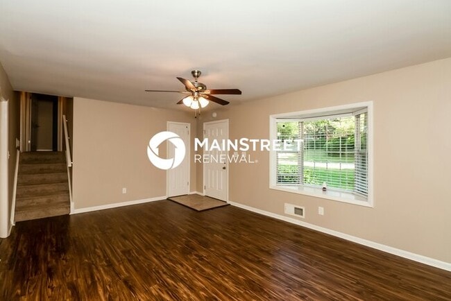 4 Bedroom Pet-Friendly Home in Riverdale, GA with Main Street Renewal