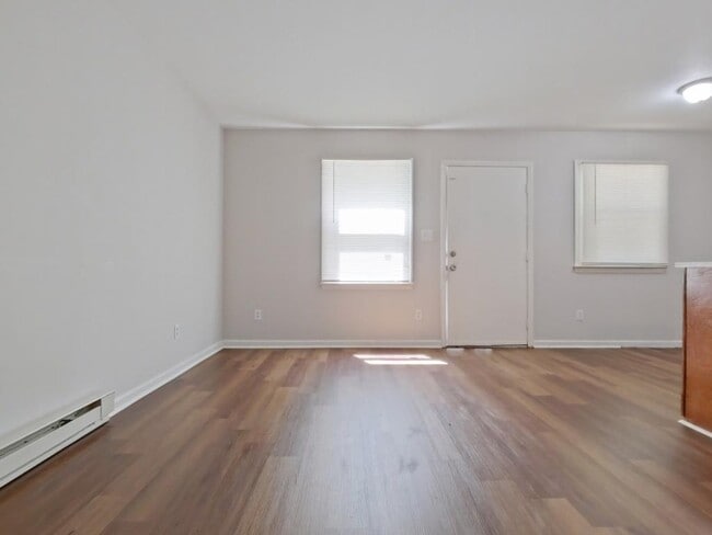 Photo - 1653 Dane St