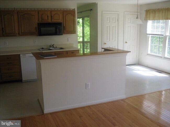 Photo - 4804 Sweetbirch Dr