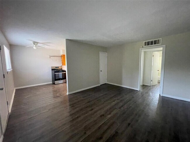 Photo - 3106 Duval St Unit 307