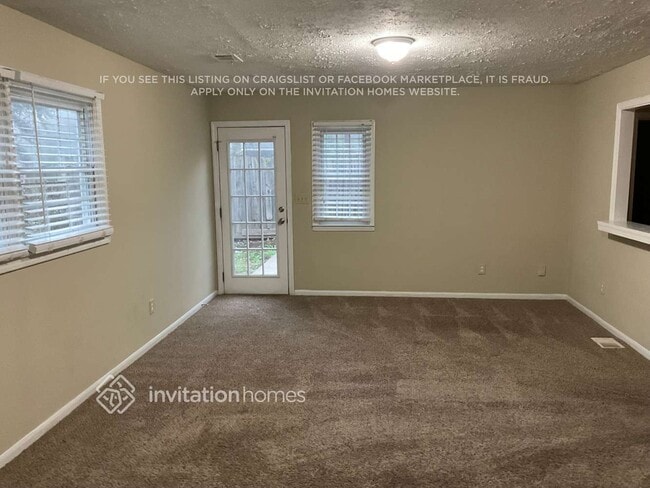 Photo - 731 Suwanee Pkwy NW