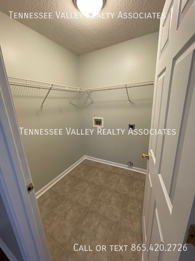 Photo - 900 Kirk Ave