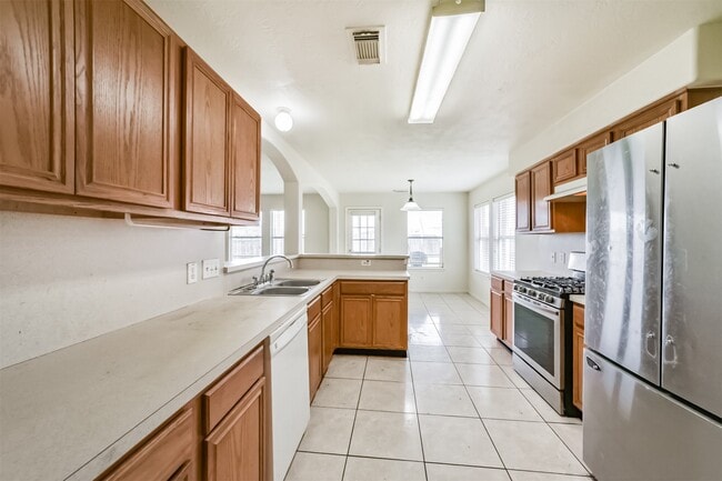 Photo - 7102 Calix Ln