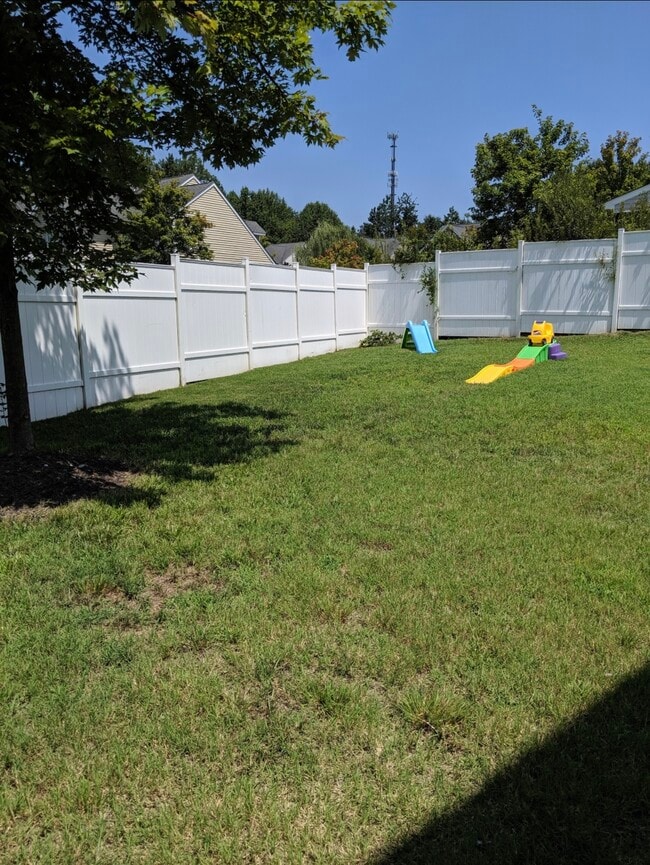 Photo - 8174 Rolling Glenn Dr