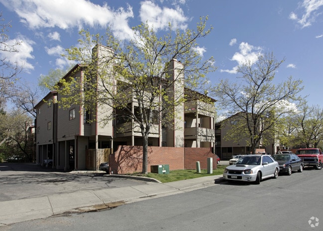 Maple Creek - Maple Creek Apartments