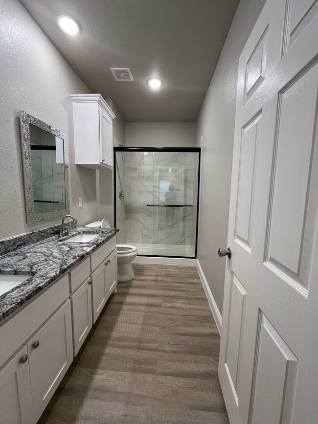 Photo - 3118 Hemphill St