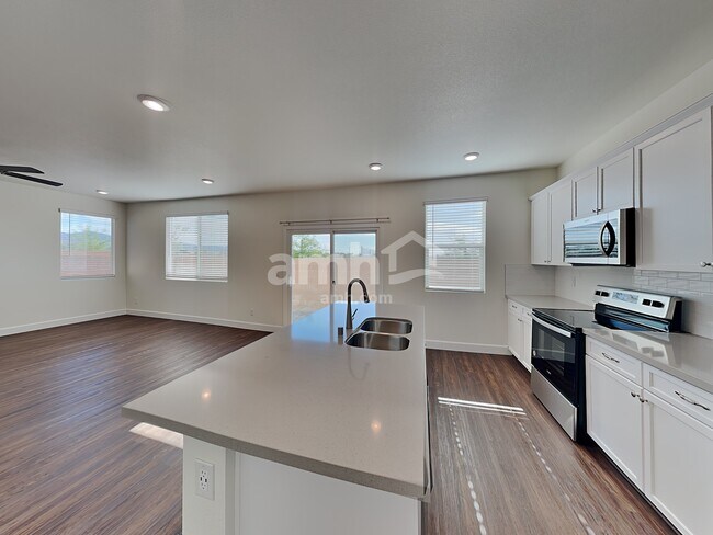 Photo - 6110 Theodore St