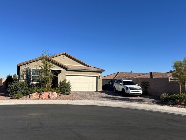 Building Photo - 10114 Blue Cereus St