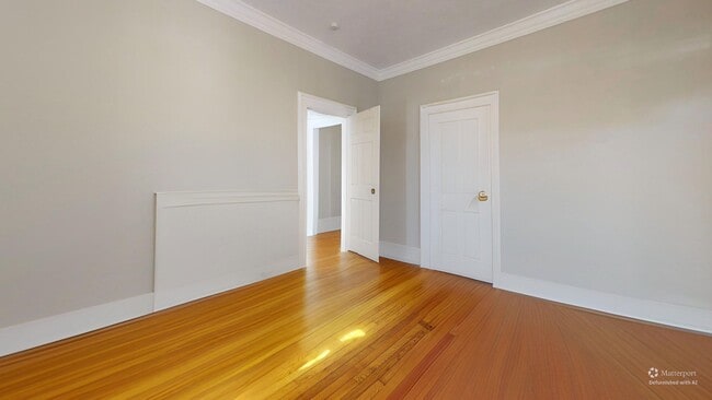 12 Lyman St