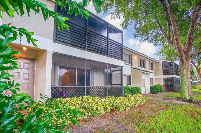 Building Photo - 407 Gardens Dr Unit 104 Rental