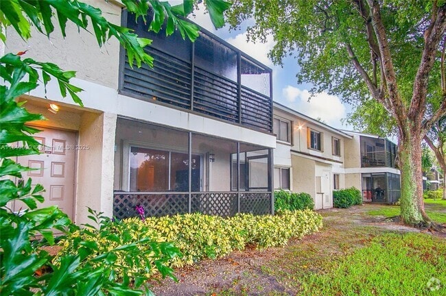 Building Photo - 407 Gardens Dr Unit 104 Rental
