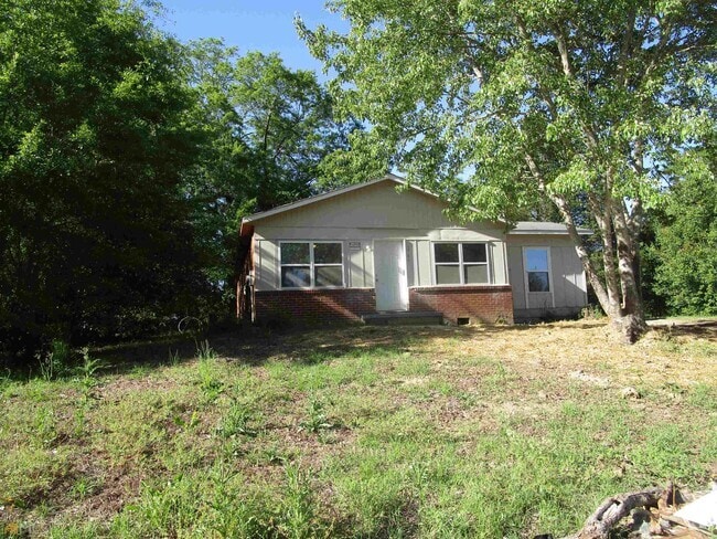 Building Photo - 2705 Village Green Ln Rental
