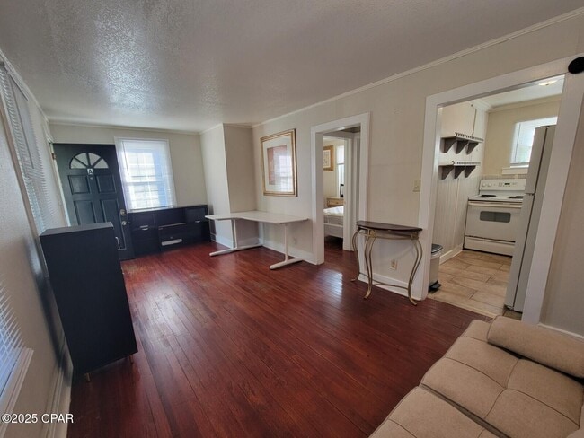 Photo - 131 Allen Ave