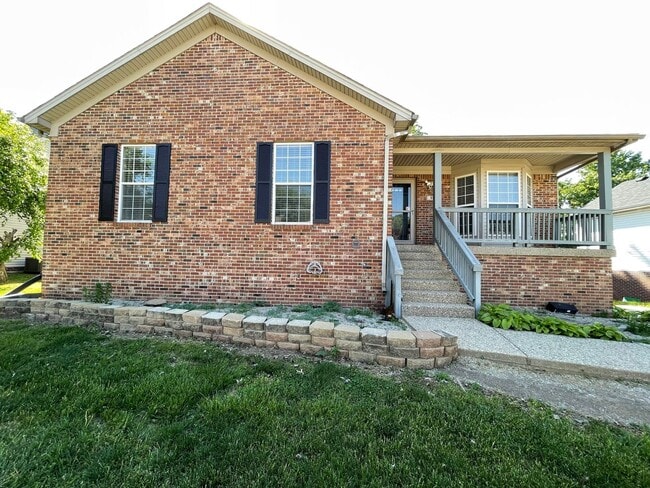 Building Photo - Nice 3 Bed 3 Bath Home For Rent!