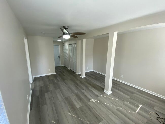 Photo - 11 N Lakeside Dr Unit 2