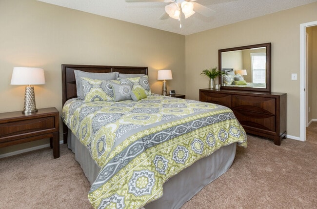 Ashworth Pointe & Foxboro Townhomes