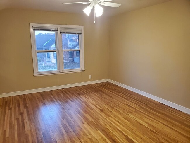 Photo - 1521-1525 Oxford St North Unidad 1525