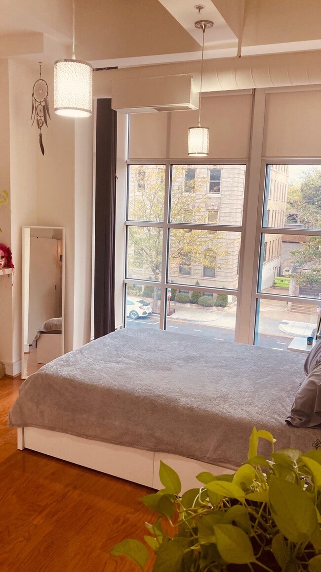 Photo - 1320 13th St NW Unit Furnished 2BR/2BA Apart