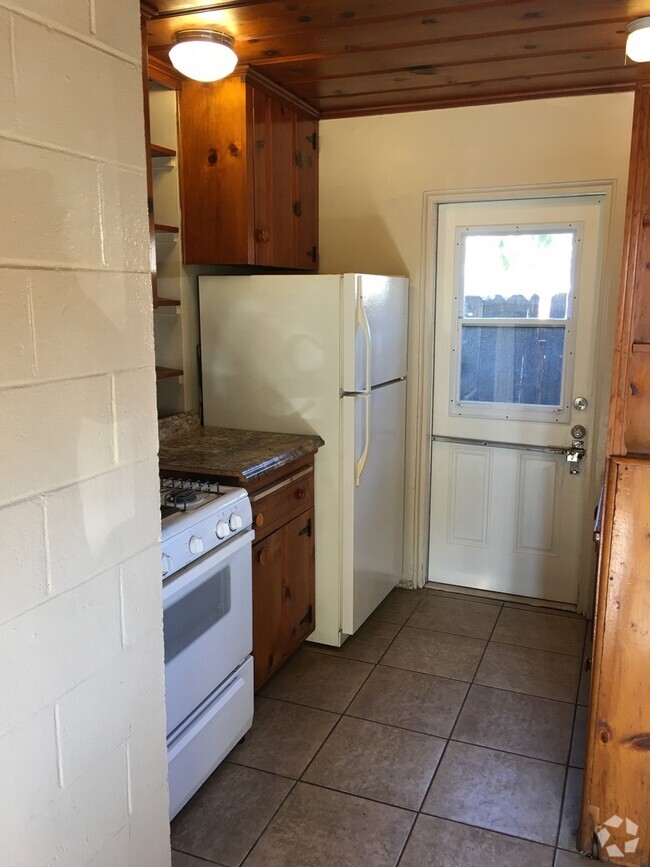 Building Photo - 1 Bedroom House in Marysville! AVAILABLE N...