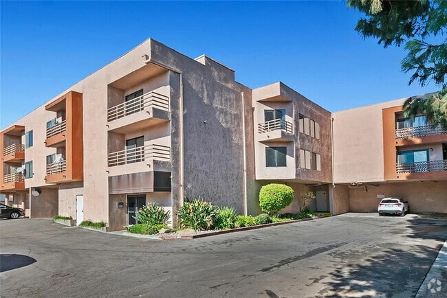 Building Photo - 6815 Remmet Ave Unit 213 Rental