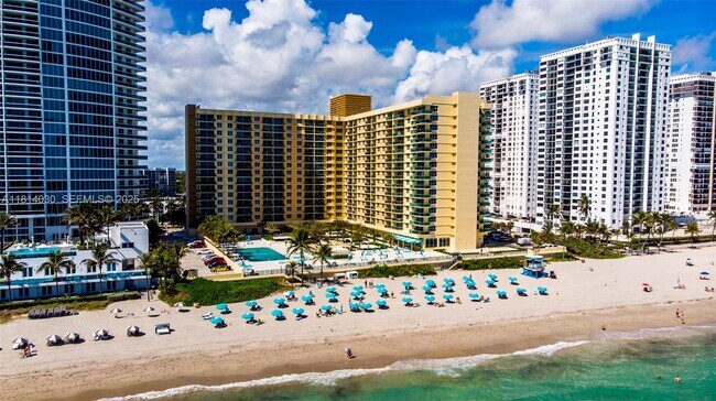 Building Photo - 2501 S Ocean Dr Unit 327