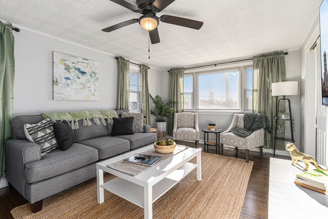 Photo - 145 Isabel Ave Unit 145B