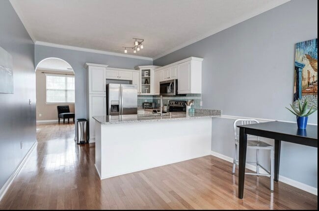 Photo - 617 Spence Enclave Way