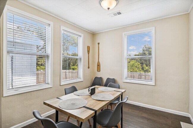 Photo - 300 Mercedes Ave Unit SI ID1523335P