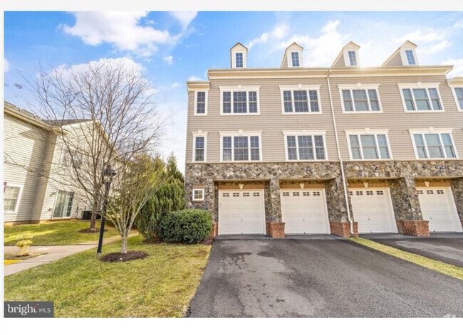 Building Photo - 11114 Wortham Crest Cir Rental
