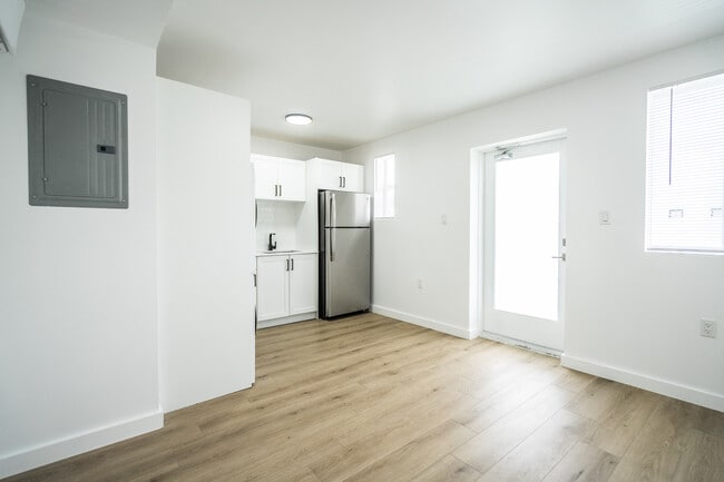 Photo - 1955 NW 2nd Ct