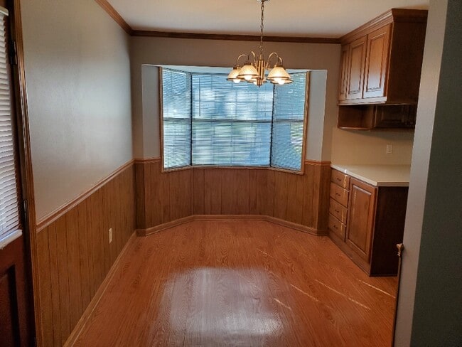 Photo - 302 Robbie St