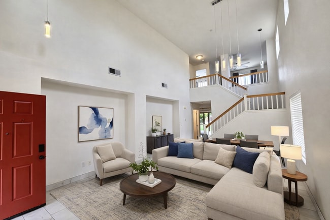 Photo - Bright & Spacious Woodland Home with Functional Layout 3 bed/2.5 bath