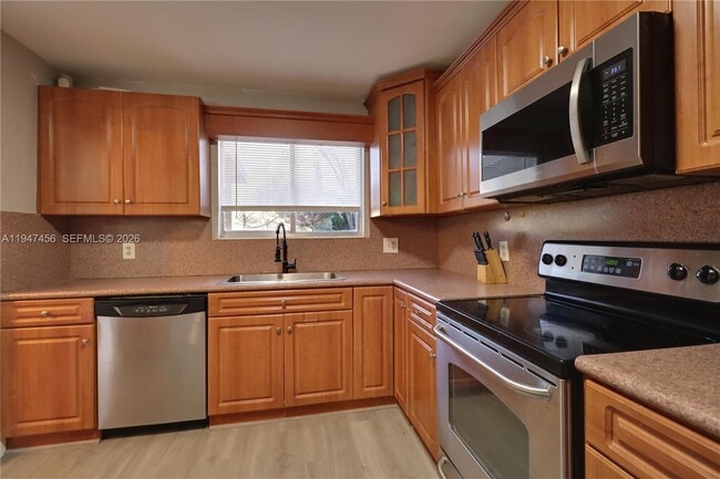 Photo - 2149 Discovery Cir W